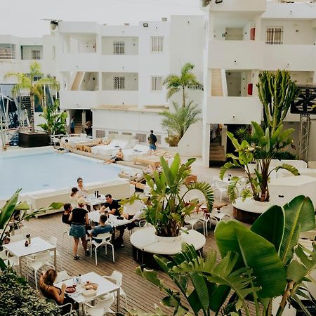 Apartamentos Bora Bora - Adults Only Playa d'en Bossa Esterno foto