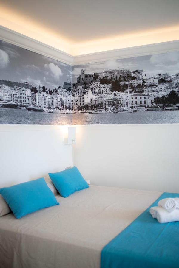 Apartamentos Bora Bora - Adults Only Playa d'en Bossa Esterno foto