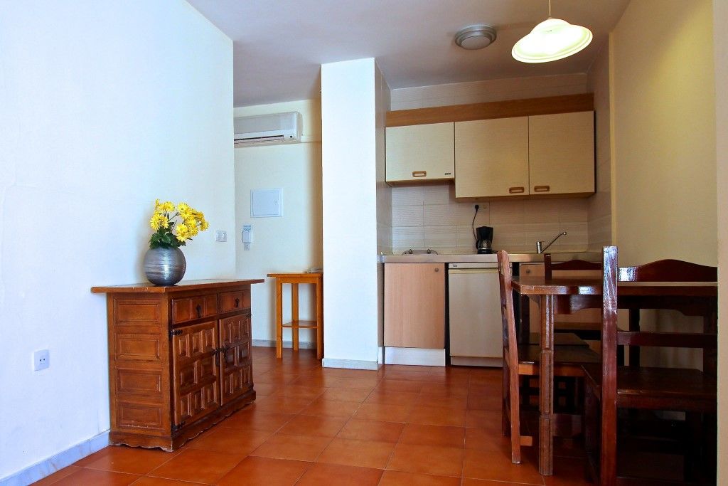 Apartamentos Bora Bora - Adults Only Playa d'en Bossa Esterno foto
