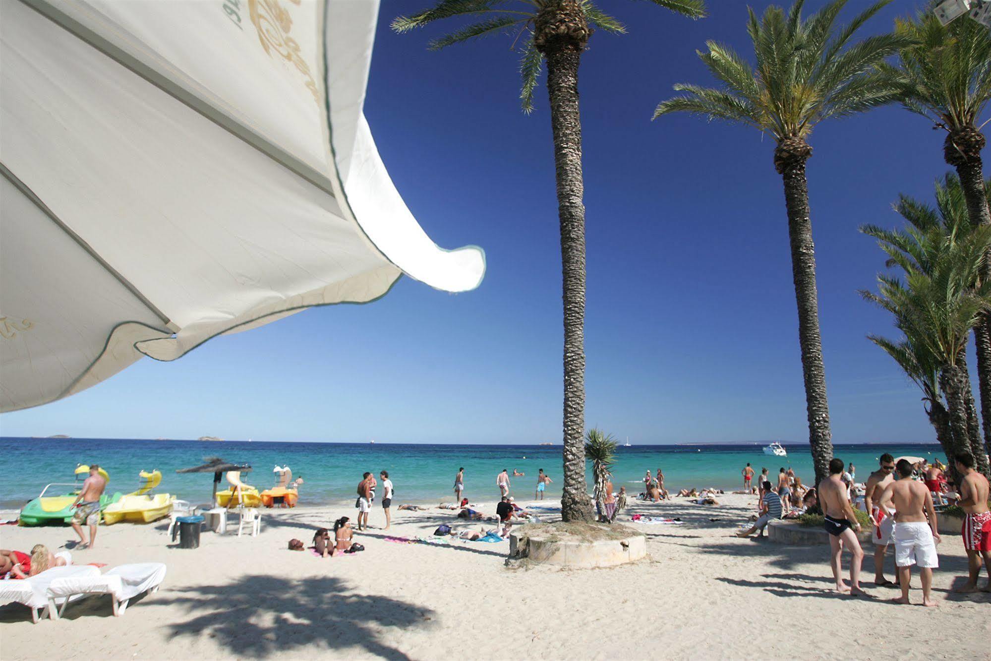 Apartamentos Bora Bora - Adults Only Playa d'en Bossa Esterno foto